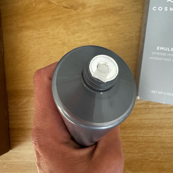 NEW COSMEDIX Emulsion Intense Hydrating Face Moisturizer - Picture 3 of 3